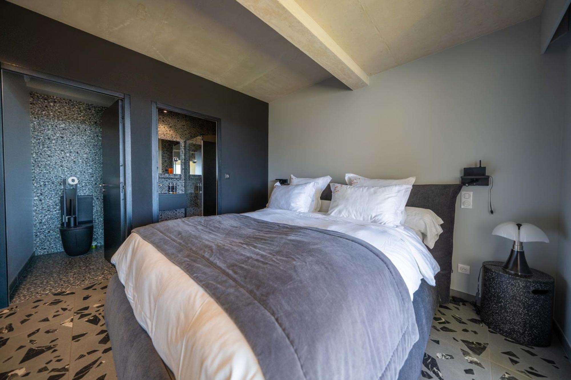 Suite 28 Treilles ภายนอก รูปภาพ